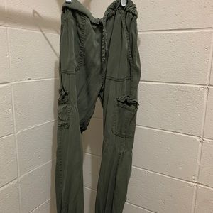 Olive Green Cargo Pants Size Medium